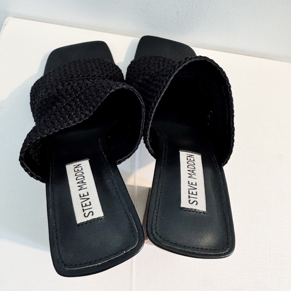 NEW Steve Madden Realize Black Slide Sandal with Block Heel - Picture 3 of 10